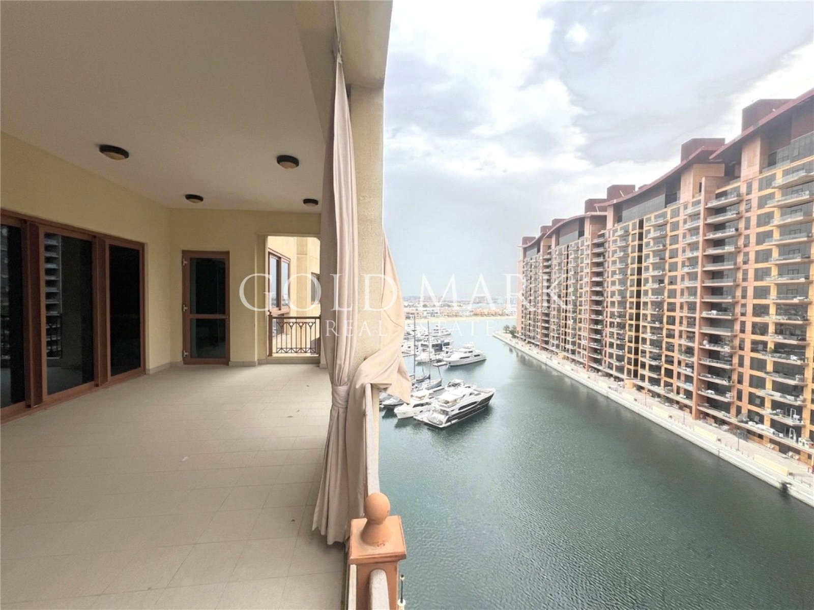 Marina Residences 6
