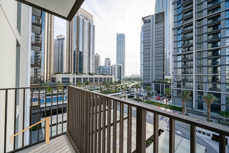 Creek Crescent