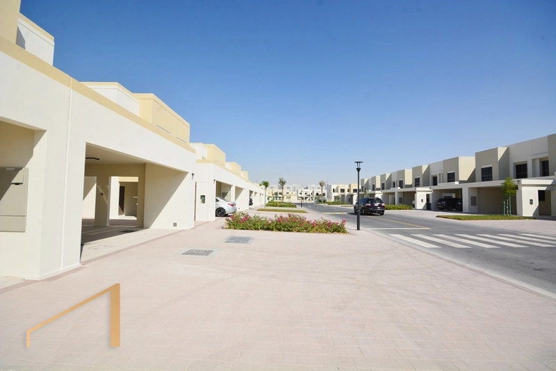 Noor Townhouses