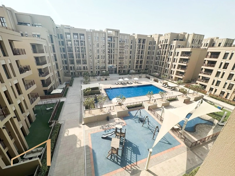 Zahra Breeze Apartments 3B