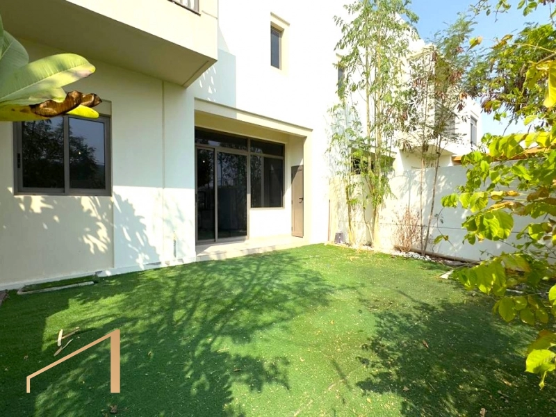 Naseem Townhouses